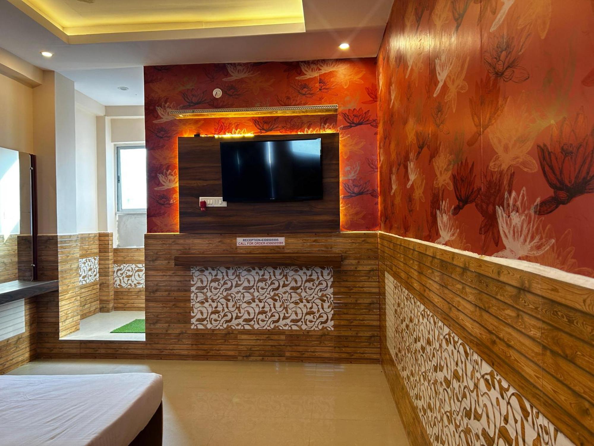 Hotels7Apple Mahoba Екстериор снимка