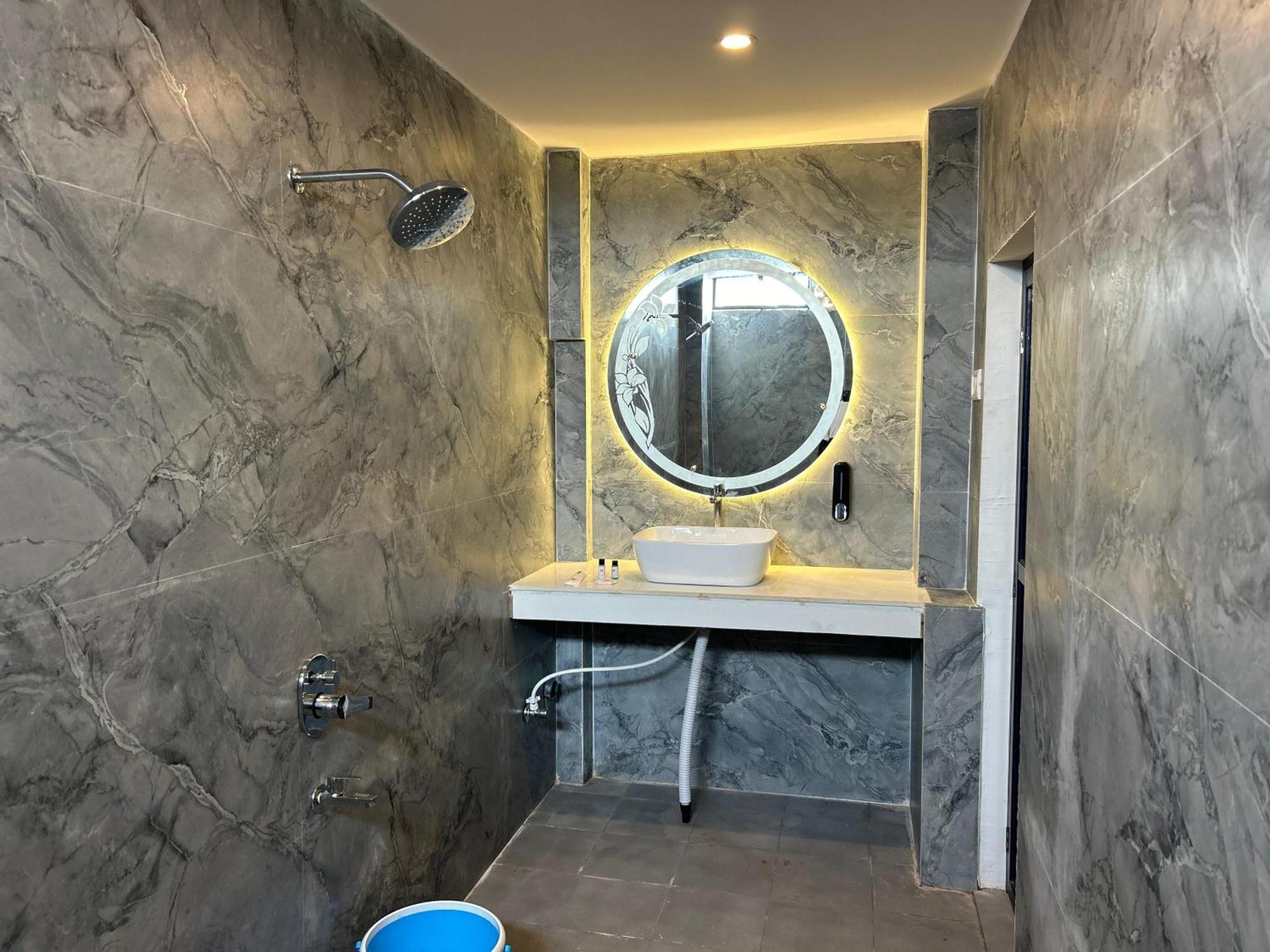 Hotels7Apple Mahoba Екстериор снимка