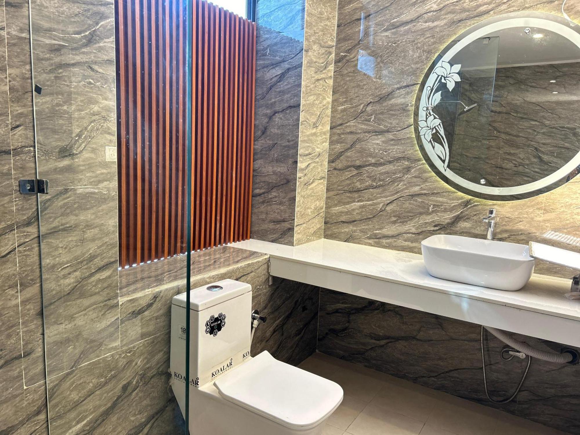 Hotels7Apple Mahoba Екстериор снимка